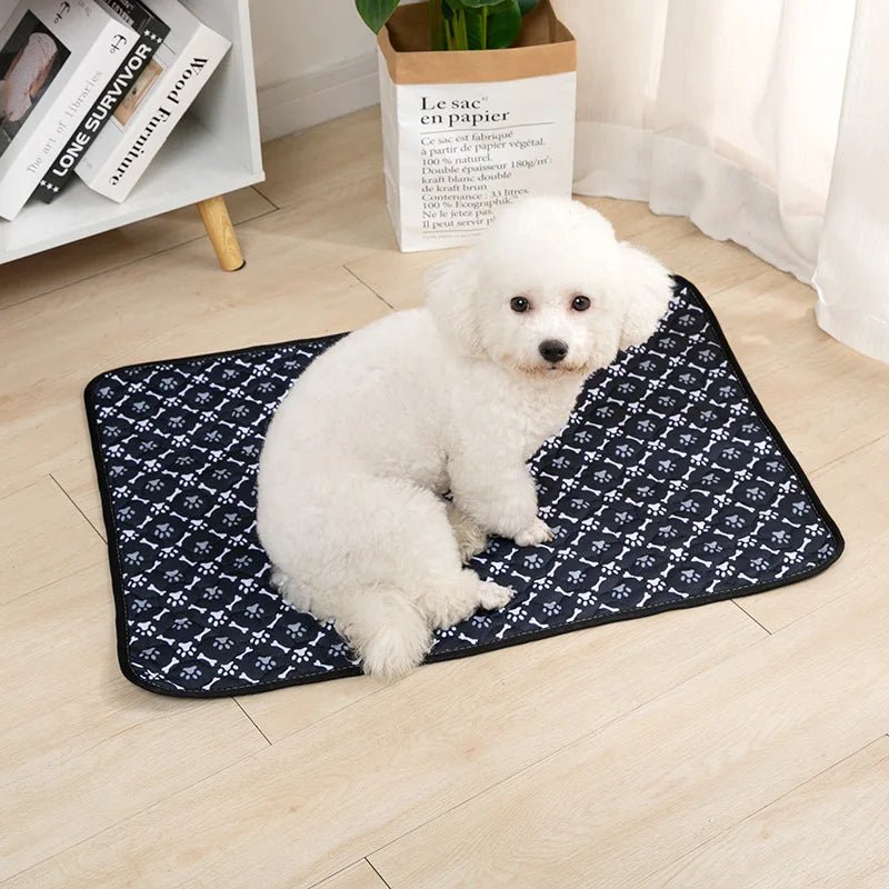 Couverture de coussin de pipi pour chien, housse de siège de voiture, résistante à l'urine, lavable, réutilisable et absorbante