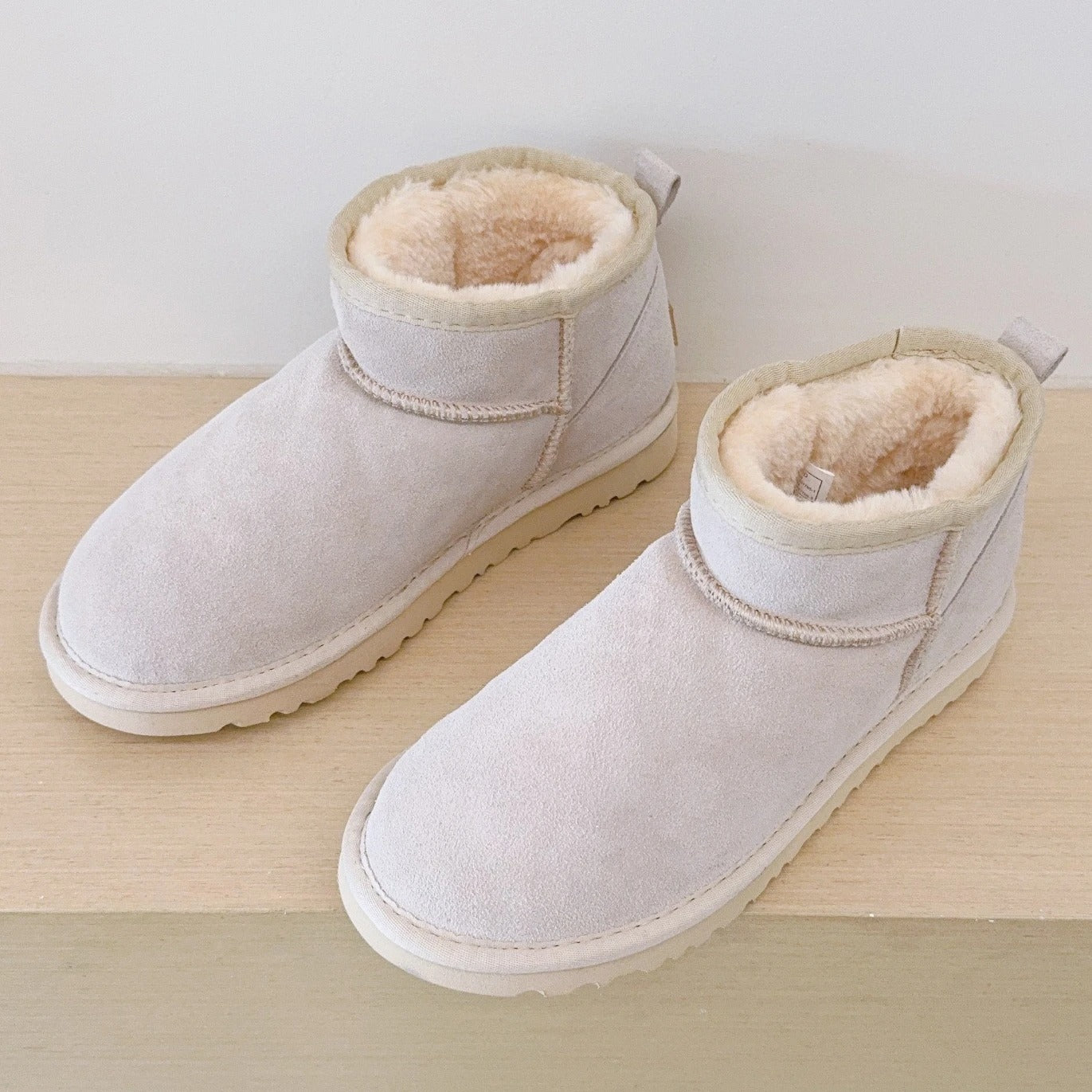 Ugg Boots Winter Warm Women Shoes Real Sheepskin Wool Fur Flat Slippers Classic Ultra Mini Lady Snow Ankle Boots New Design Short Boot 8 options